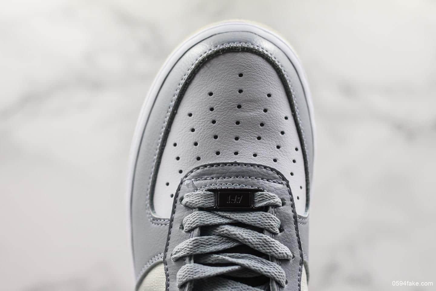 耐克Nike Air Force 1 '07 LV8 style幻影深棕公司级2019新款低帮耐克空军一号帆布板鞋 货号：AO2425-001