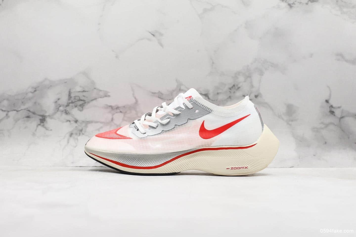 耐克Nike ZoomX Vaporfly Next%公司级版本马拉松跑步鞋全新Vaporweave科技泡棉护垫非对称鞋带系统 货号：AO4568