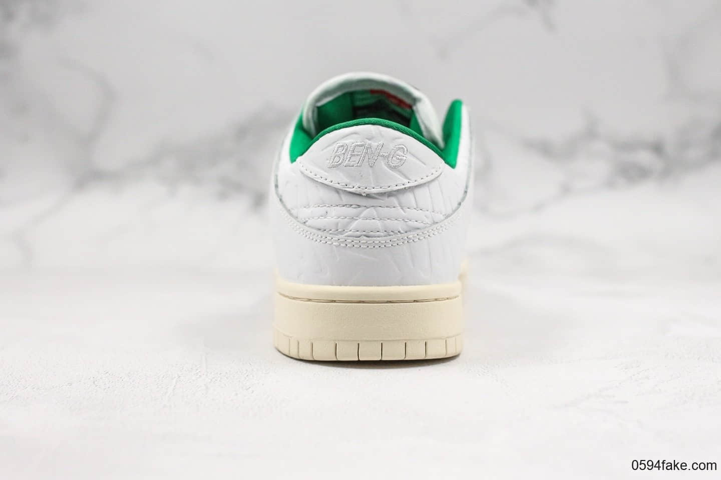 耐克Nike SB Dunk Low OG Quick Strike x Ben-G阿姆斯特丹联名款扣篮系列低帮经典百搭休闲运动板鞋皮革白绿压纹钩 货号：BV1310-330