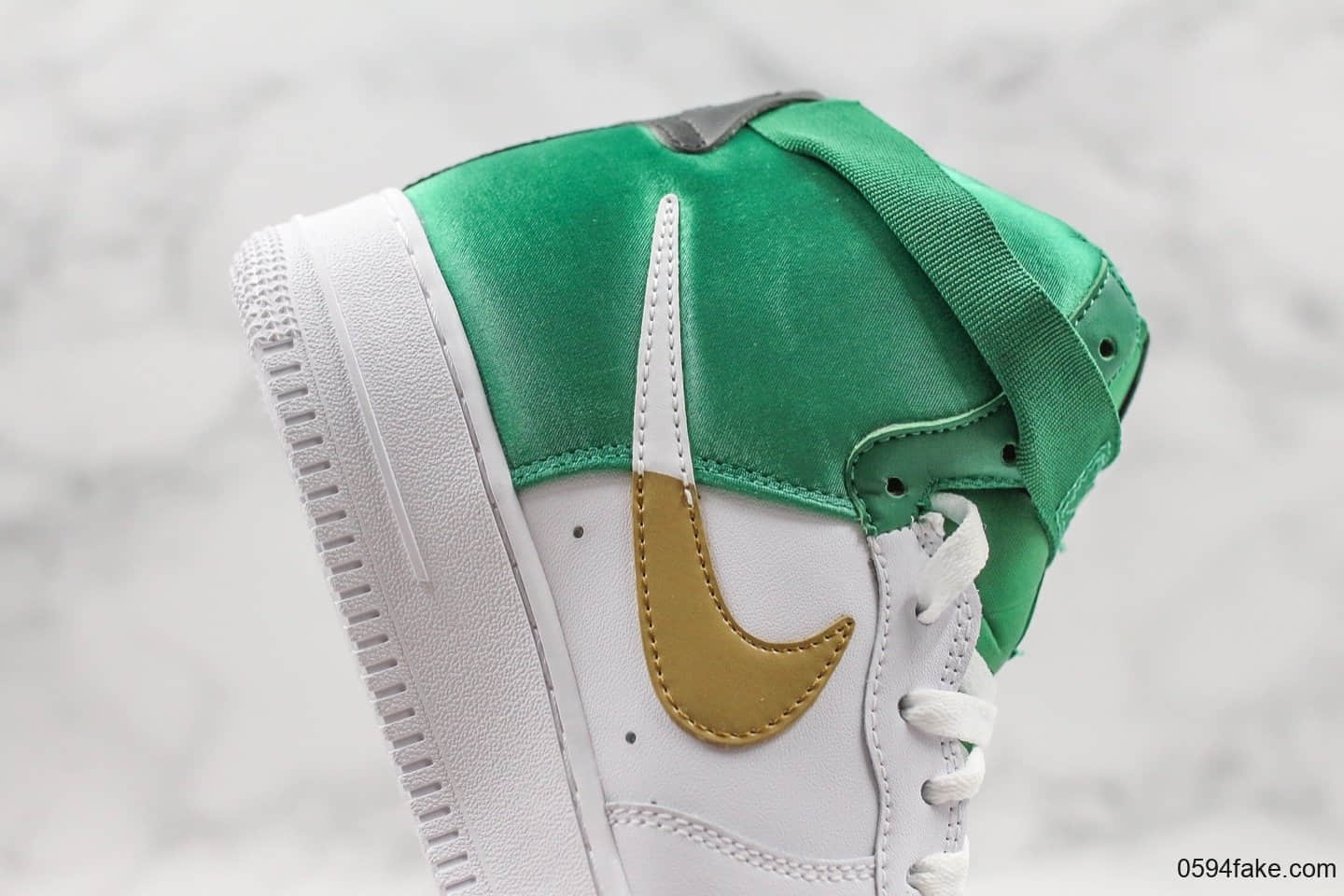 耐克Nike Air Force 1 '07 LV8 High纯原版本高帮空军一号休闲板鞋NBA限定湖人快船丝绸 货号：BQ4591-100