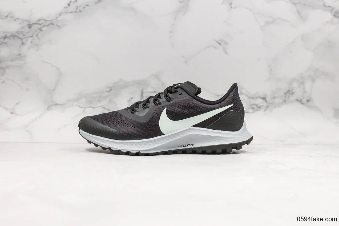 耐克Nike Air Zoom Pegasus 36纯原版本登月36代透气跑步鞋内置Zoom气垫中足动态支撑原档案数据开发 货号：AR5677-002