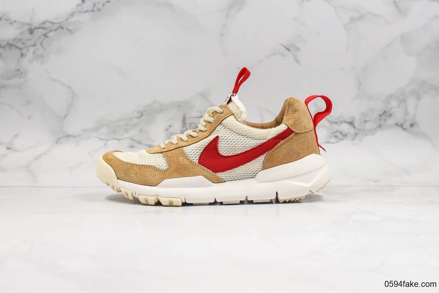 耐克Nike Craft Mars Yard 2.0 x Tom Sachs纯原版本艺术家联名权志龙同款宇航员神游2.0经典款复古做旧黄红勾原盒原标 货号：AA2261-100