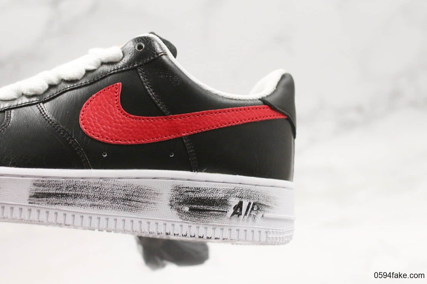 耐克PEACEMINUSONE X Nike AirForce 1 PMO Para-Noise纯原版本权志龙联名款空军一号小雏菊红勾刮刮乐内置气垫原盒原标原配件 货号：AQ3692-002