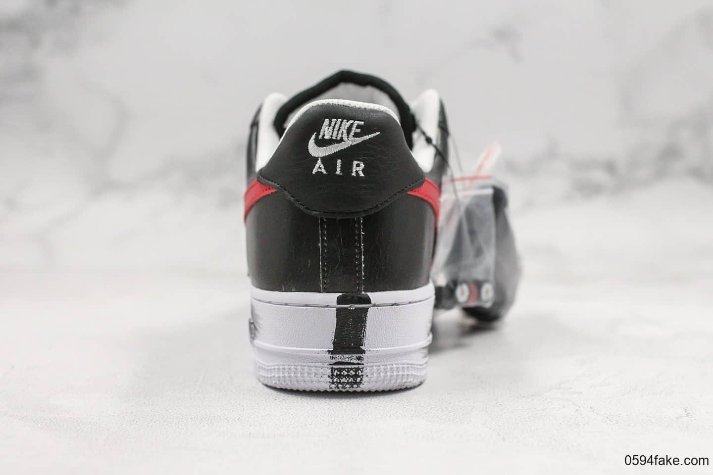 耐克PEACEMINUSONE X Nike AirForce 1 PMO Para-Noise纯原版本权志龙联名款空军一号小雏菊红勾刮刮乐内置气垫原盒原标原配件 货号：AQ3692-002