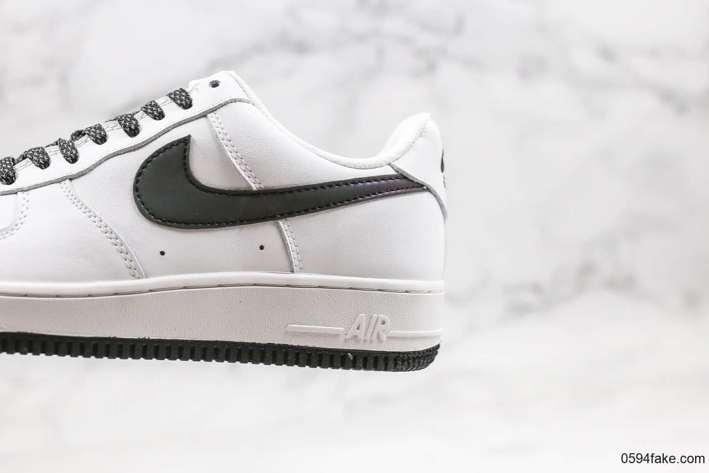 耐克Nike Air Force 1 Low White Static公司级版本低帮空军一号黑白色满天星变色龙内置气垫原盒原标3M反光 货号：366751-808