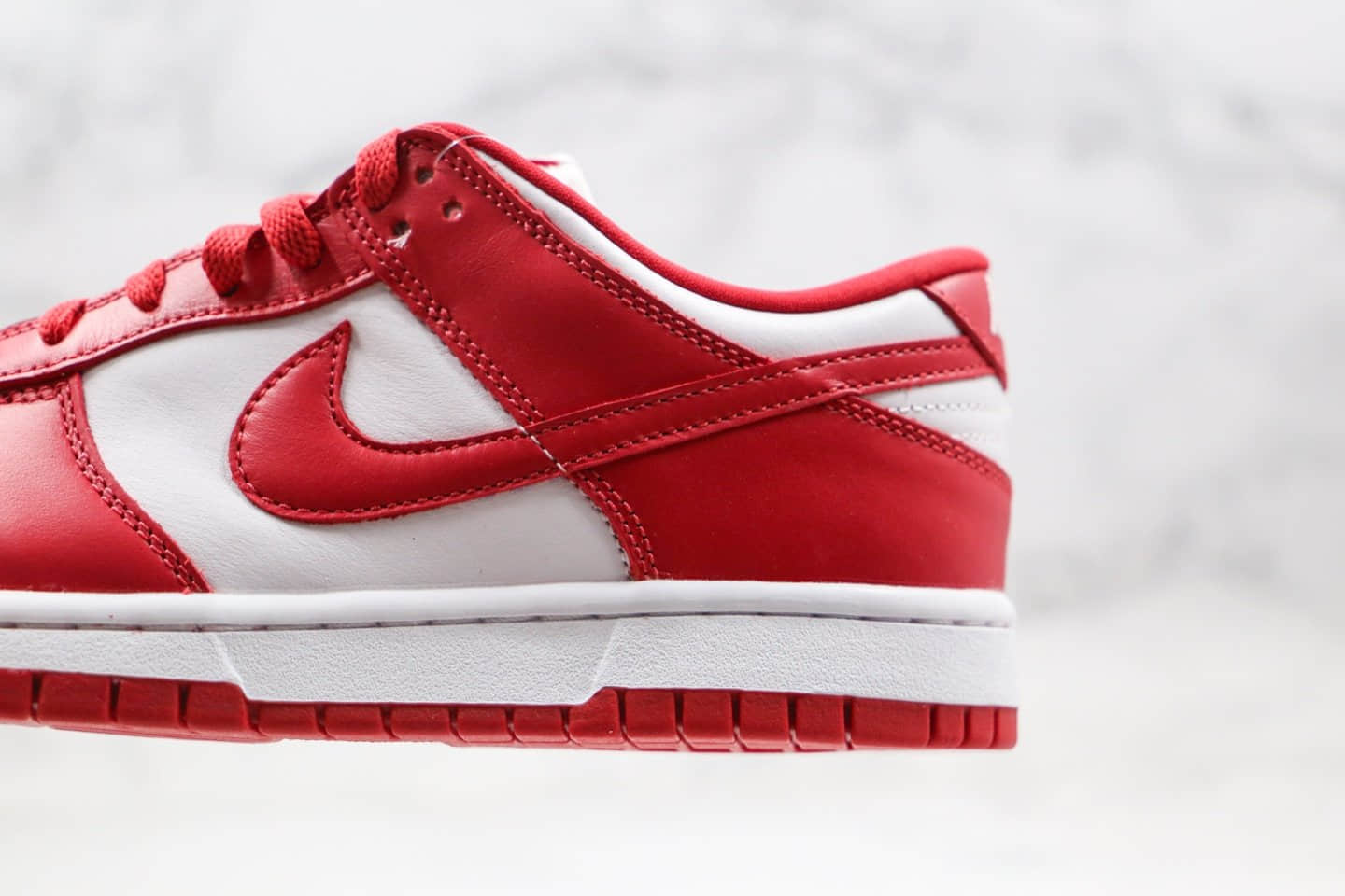 耐克Nike SB Dunk Low ST.JHONS纯原版本低帮肯塔基大学SB板鞋白红色原档案数据开发 货号：CU1727-100