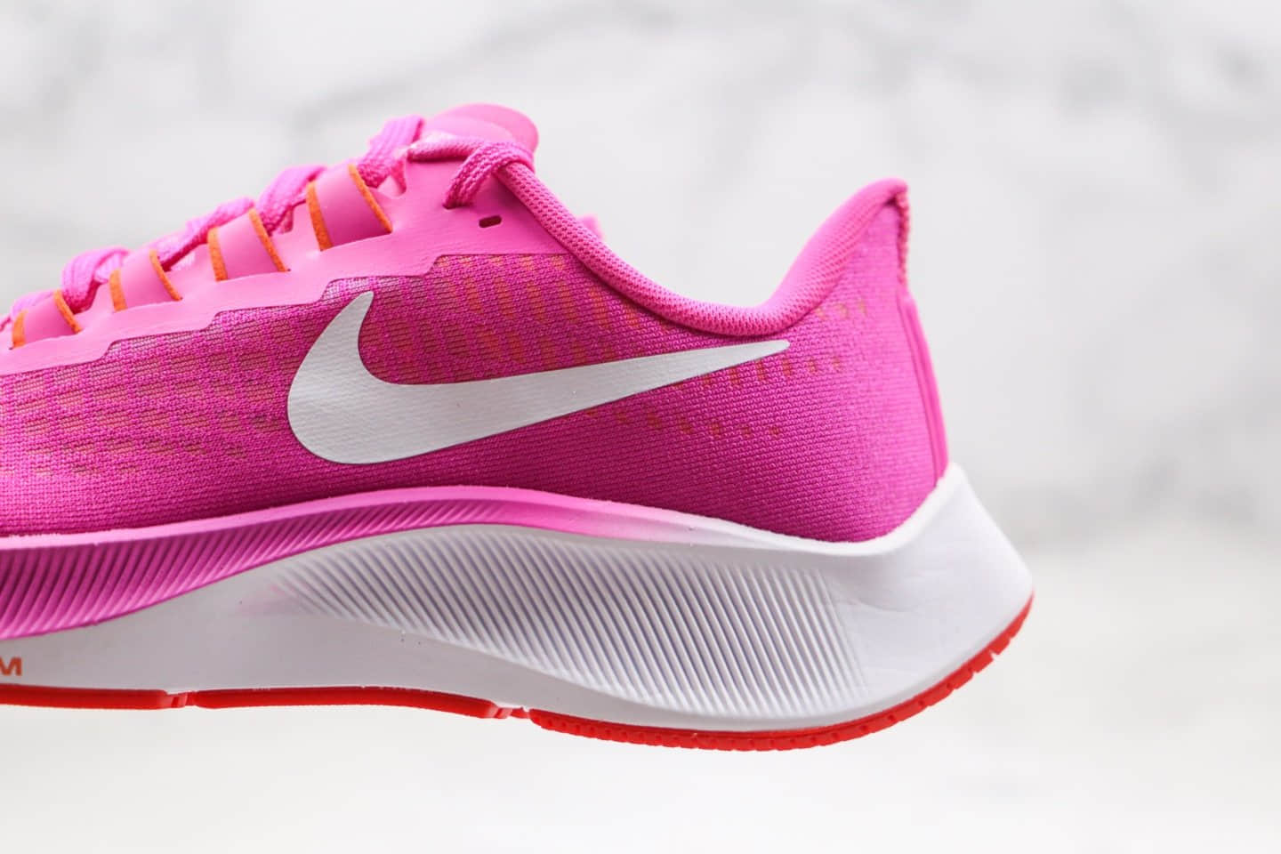 耐克NIKE AIR ZOOM PEGASUS 37X纯原版本登月37代马拉松跑步鞋粉色原盒原标区别市面通货版本 货号：BQ9647-600