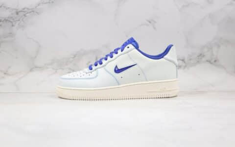 耐克Nike AIR FORCE 1 LOW PREMIUM Brush Off Leather纯原版本低帮空军一号白蓝小勾刮刮乐罗盘图案内置气垫原盒原标 货号：CK4392-100