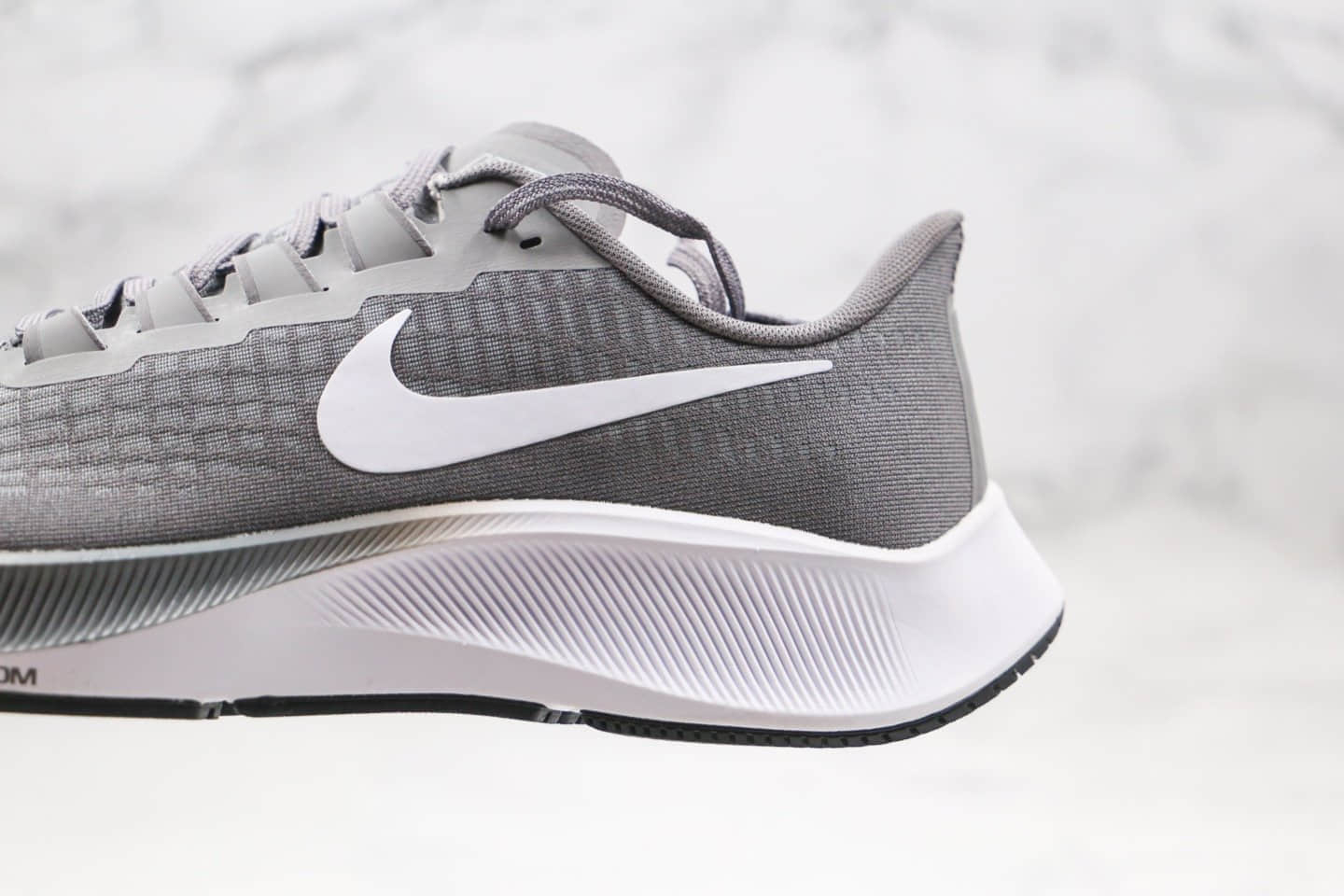 耐克NIKE AIR ZOOM PEGASUS 37X纯原版本马拉松登月37代深灰色跑步鞋内置Zoom气垫原盒原标 货号：CJ0506-002