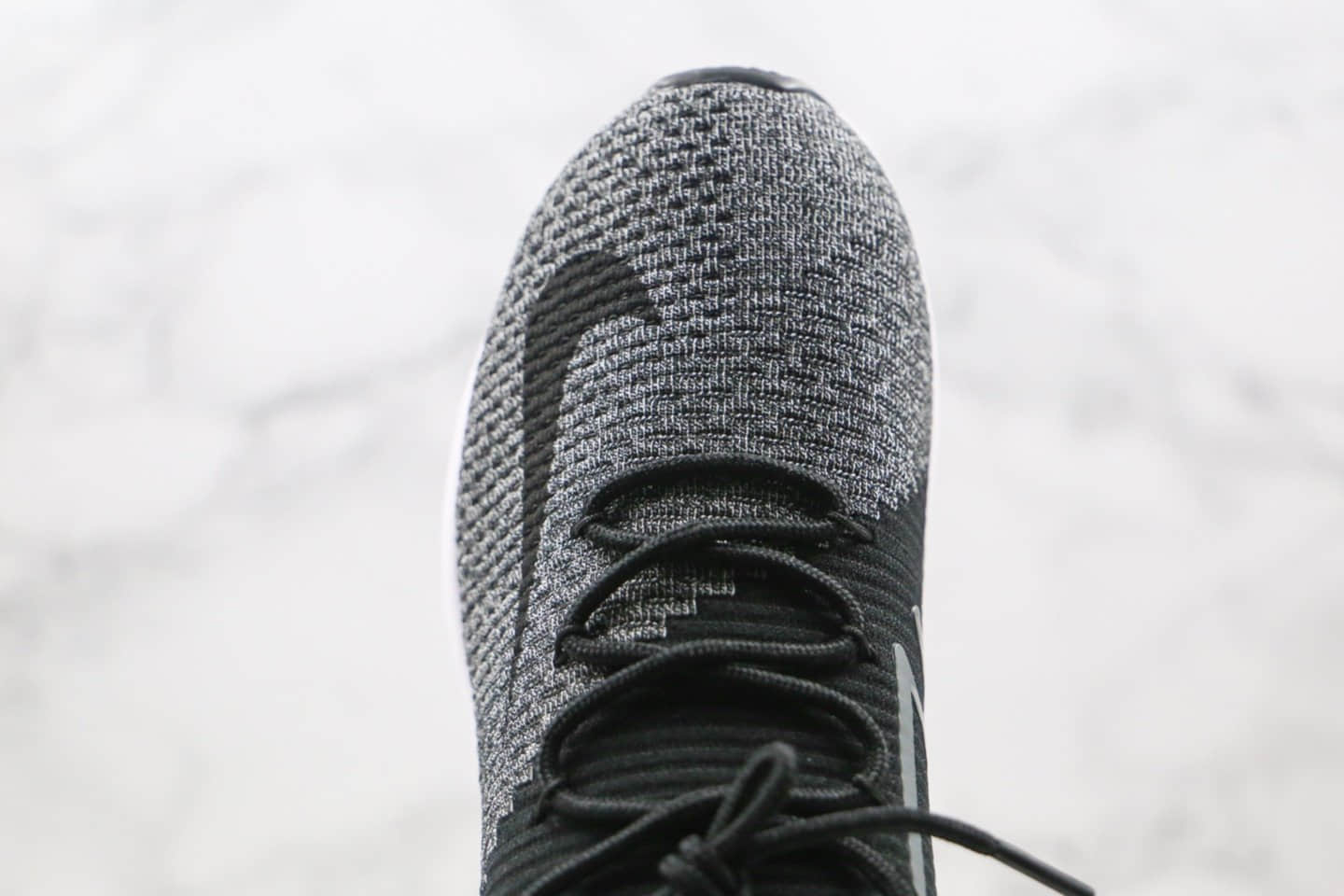 耐克Nike Air Max 270 Flyknit公司级版本半掌气垫跑鞋黑灰色区别市面通货 货号：AO1023-001