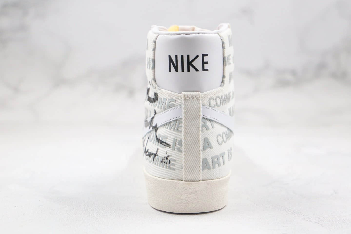 耐克Nike Blazer x Naomi Osaka x CDG纯原版本中帮开拓者川久保玲大坂直美三方联名款白灰色涂鸦板鞋原盒原标 货号：DA5383-100