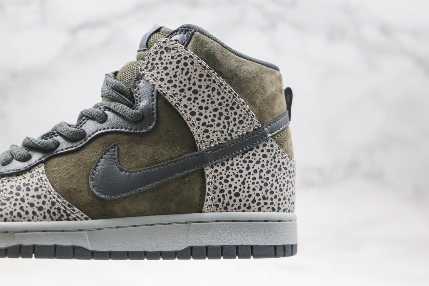耐克Nike SB Dunk High Dunk纯原版本高帮SB DUNK黑石斑绿色板鞋原鞋开模一比一打造 货号：306968-201