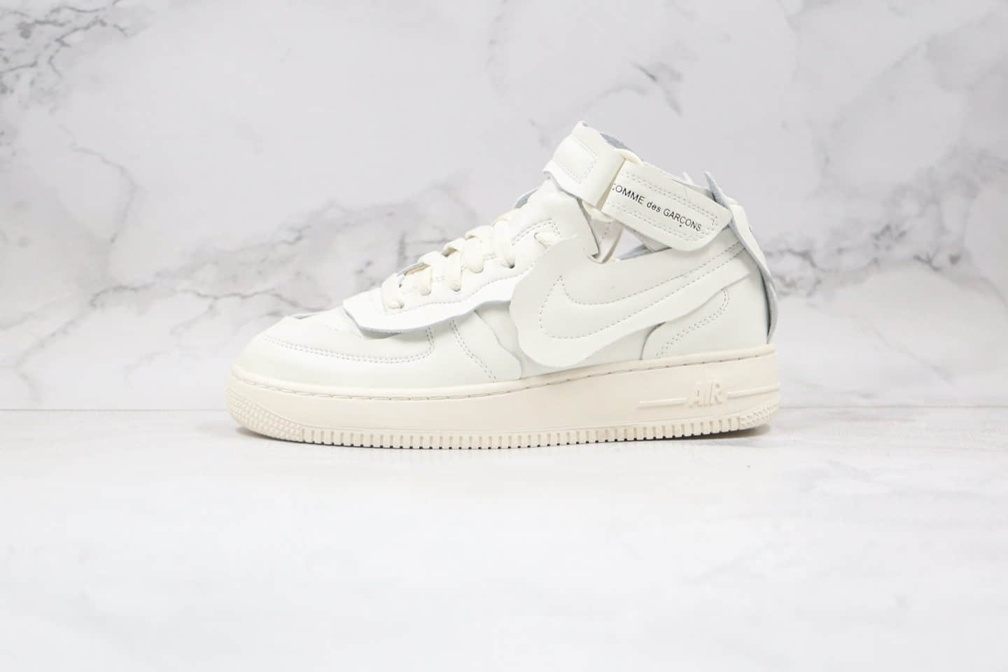 耐克Nike Air Force 1 Mid x Comme des Garons川久保玲联名款纯原版本中帮空军一号不规则板鞋白色内置全掌Sole气垫 货号：DC3601-100