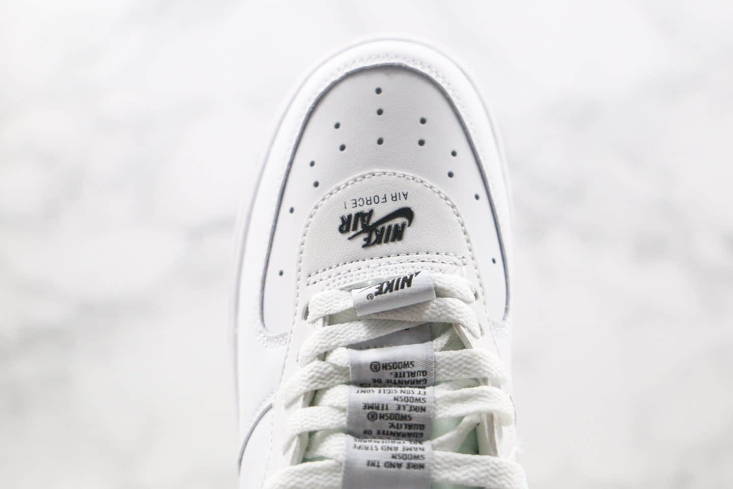 耐克Nike Air Force 1 High纯原版本空军一号高帮AF1白黑解构内置全掌Solo气垫 货号：CJ1385-100