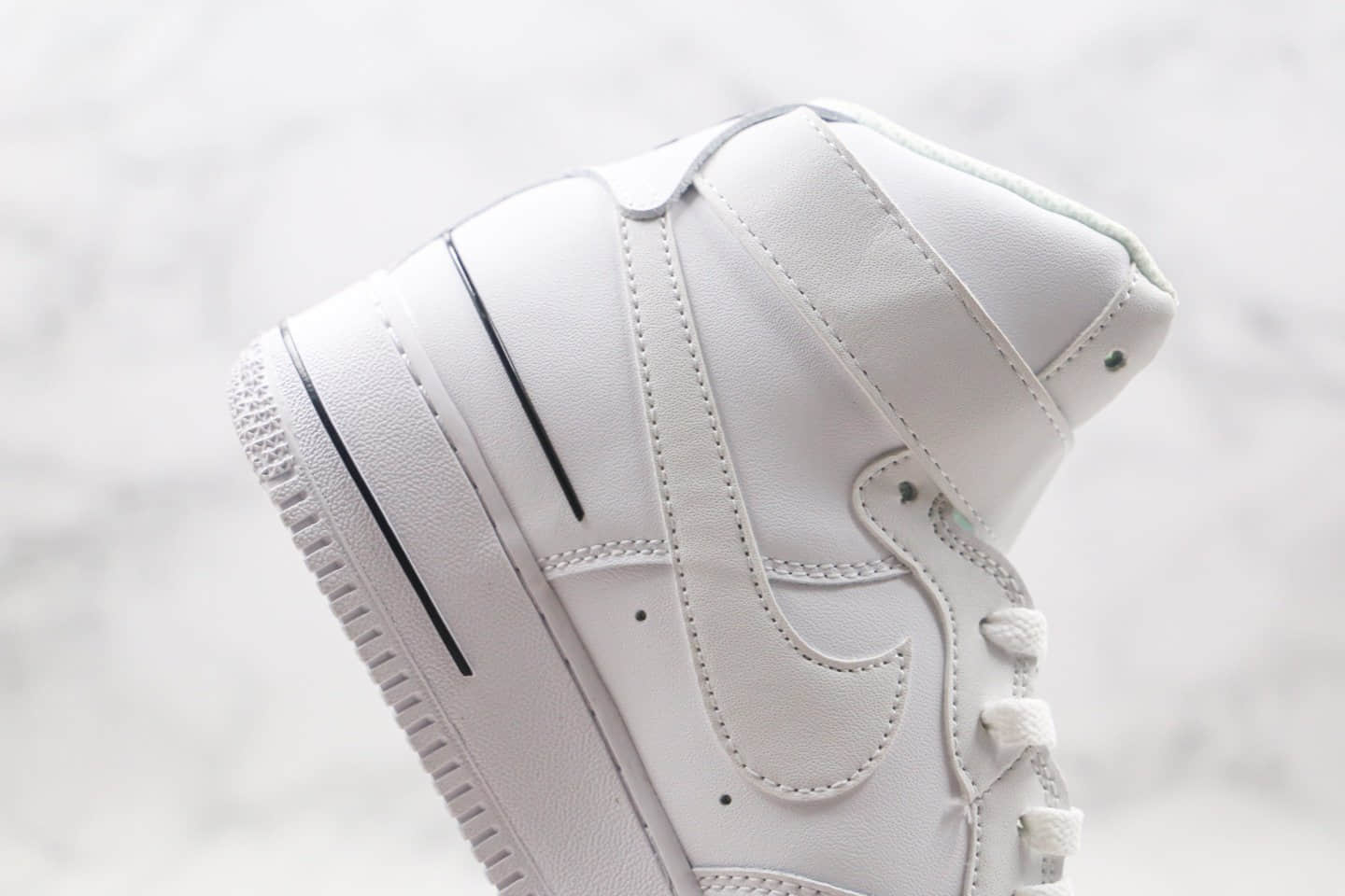 耐克Nike Air Force 1 High纯原版本空军一号高帮AF1白黑解构内置全掌Solo气垫 货号：CJ1385-100