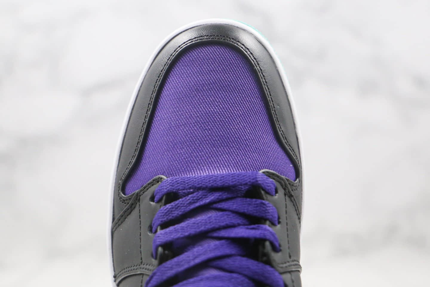 乔丹Air Jordan 1 Mid纯原版本中帮AJ1黑紫色板鞋原档案数据开发原盒原标 货号：554724-015