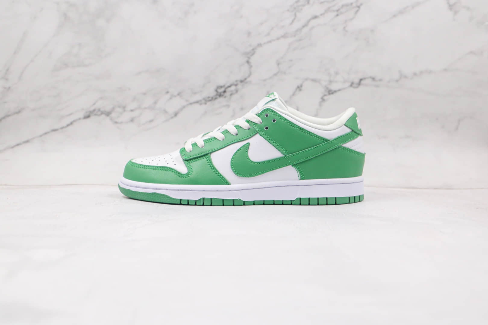 耐克Nike SB Dunk Low Green Tender powder 2021纯原版本低帮SB DUNK白绿色嫩巴黎环保主题板鞋内置气垫 货号：CU1726-188