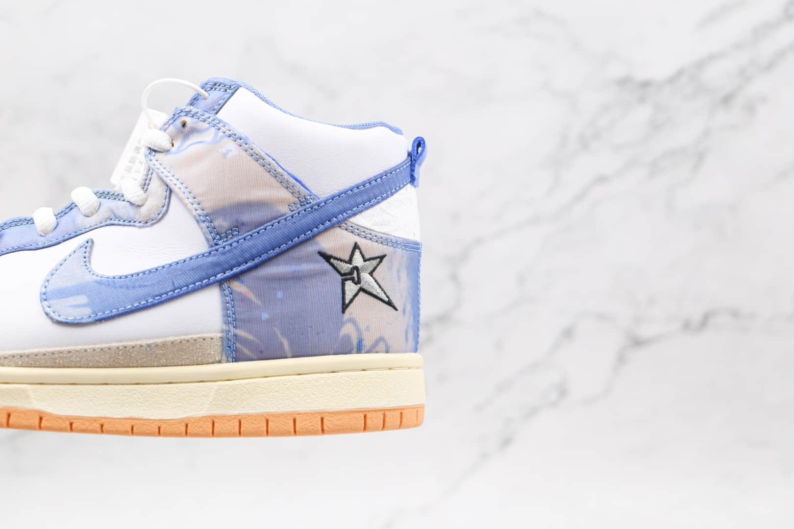 耐克Nike SB Dunk High x Carpet Company联名款纯原版本高帮SB DUNK白蓝地毯刮刮乐板鞋原楦头纸板打造 货号：CV1677-100