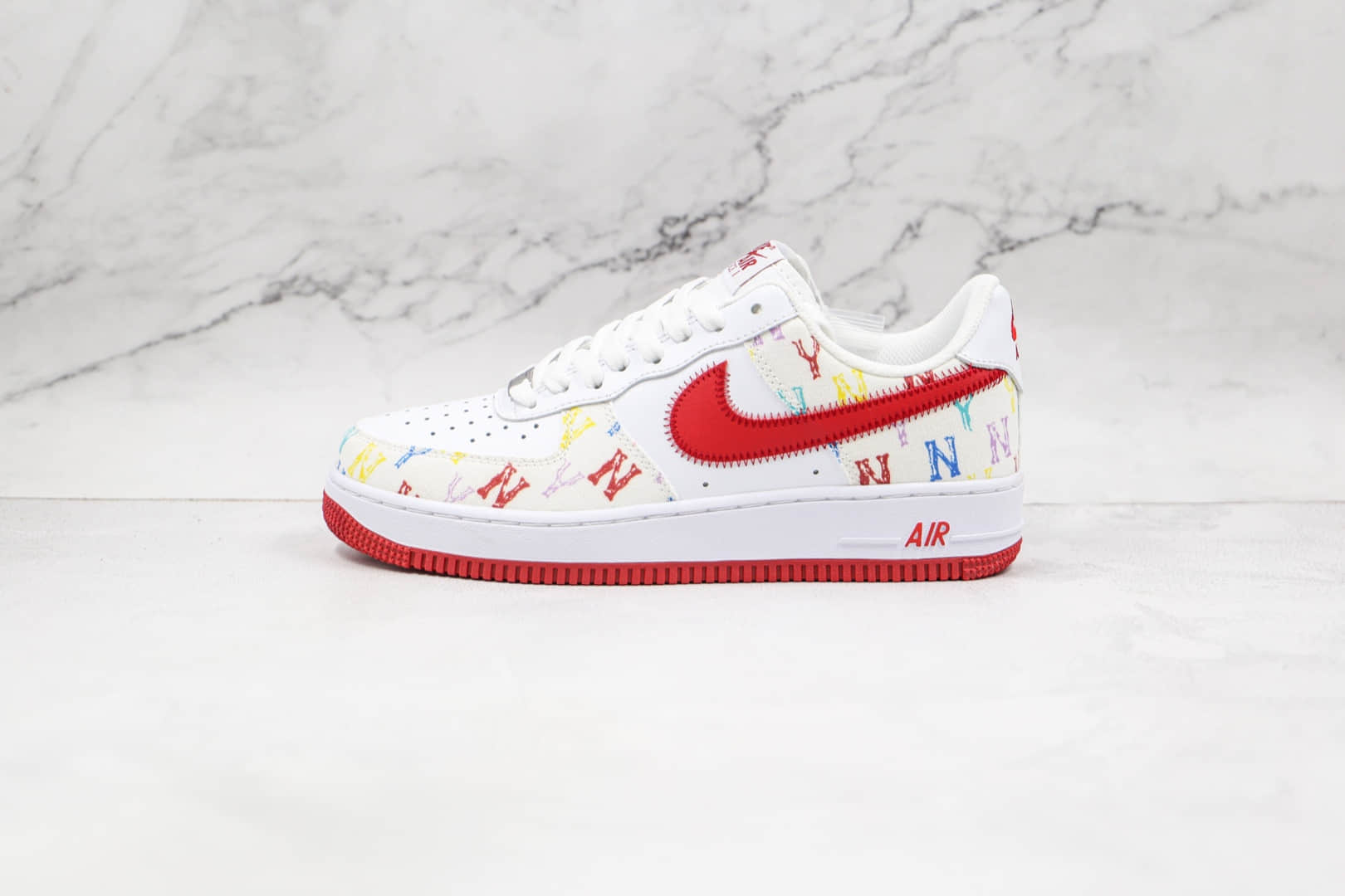 耐克Nike Air Force 1‘07纯原版本低帮空军一号白红色彩色NY logo板鞋内置气垫 货号：315122-443