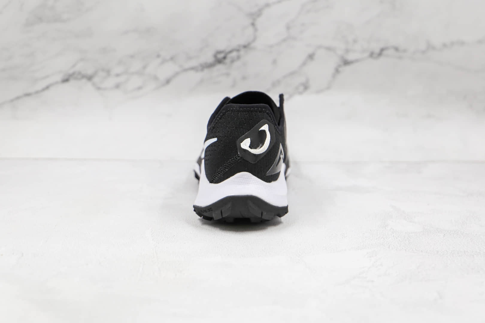 耐克Nike Air Zoom Terra Kiger 7纯原版本越野跑鞋黑白色原档案数据开发 货号：CW6062-002
