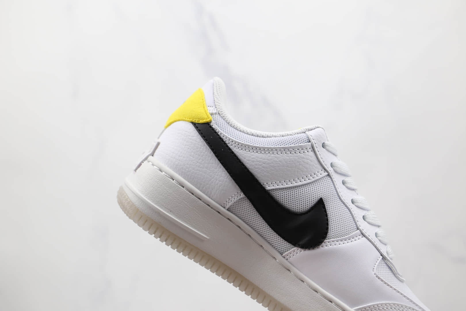 耐克Nike AIR FMRCE 1 SHADOW纯原版本低帮空军一号马卡龙双钩白黑黄色笑脸板鞋原盒原标 货号：DO5872-100