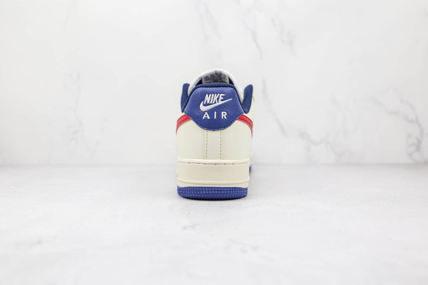 耐克Nike AIR FMRCE 1纯原版本低帮空军一号白蓝红色板鞋内置气垫 货号：CW2288-901