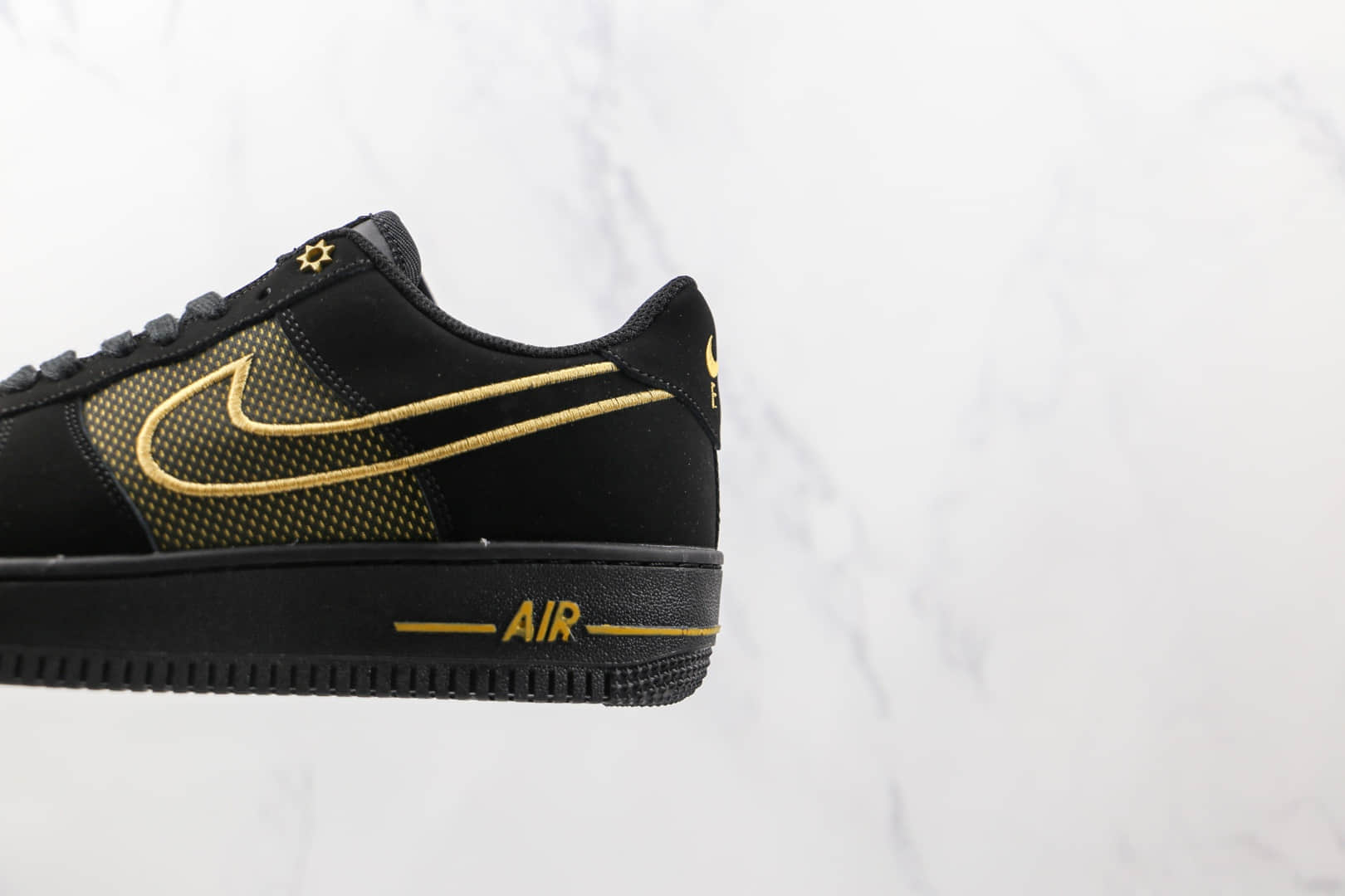 耐克Nike Air Force 1 Low Legendary纯原版本低帮空军一号网面黑金色板鞋内置气垫 货号：DM8077-001