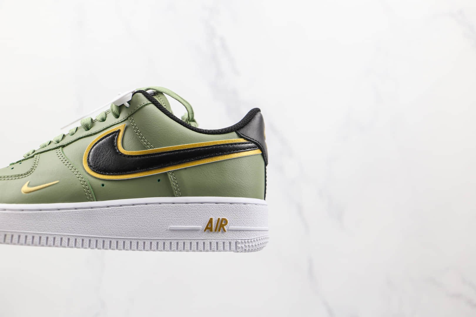 耐克Nike Air Force 1‘07 LV8纯原版本低帮空军一号橄榄绿黑钩板鞋内置气垫 货号：DA8481-300