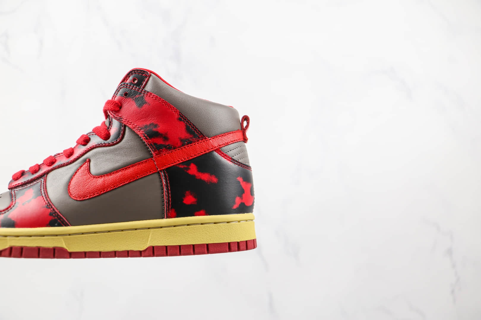 耐克Nike Dunk High 1985纯原版本高帮DUNK黑红色酸洗扎染柠檬滴板鞋原楦头纸板打造 货号：DD9404-600