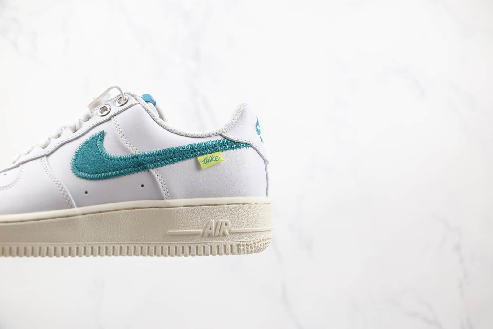 耐克Nike Air Force 1纯原版本低帮空军一号白绿色板鞋内置气垫 货号：CT1998-106