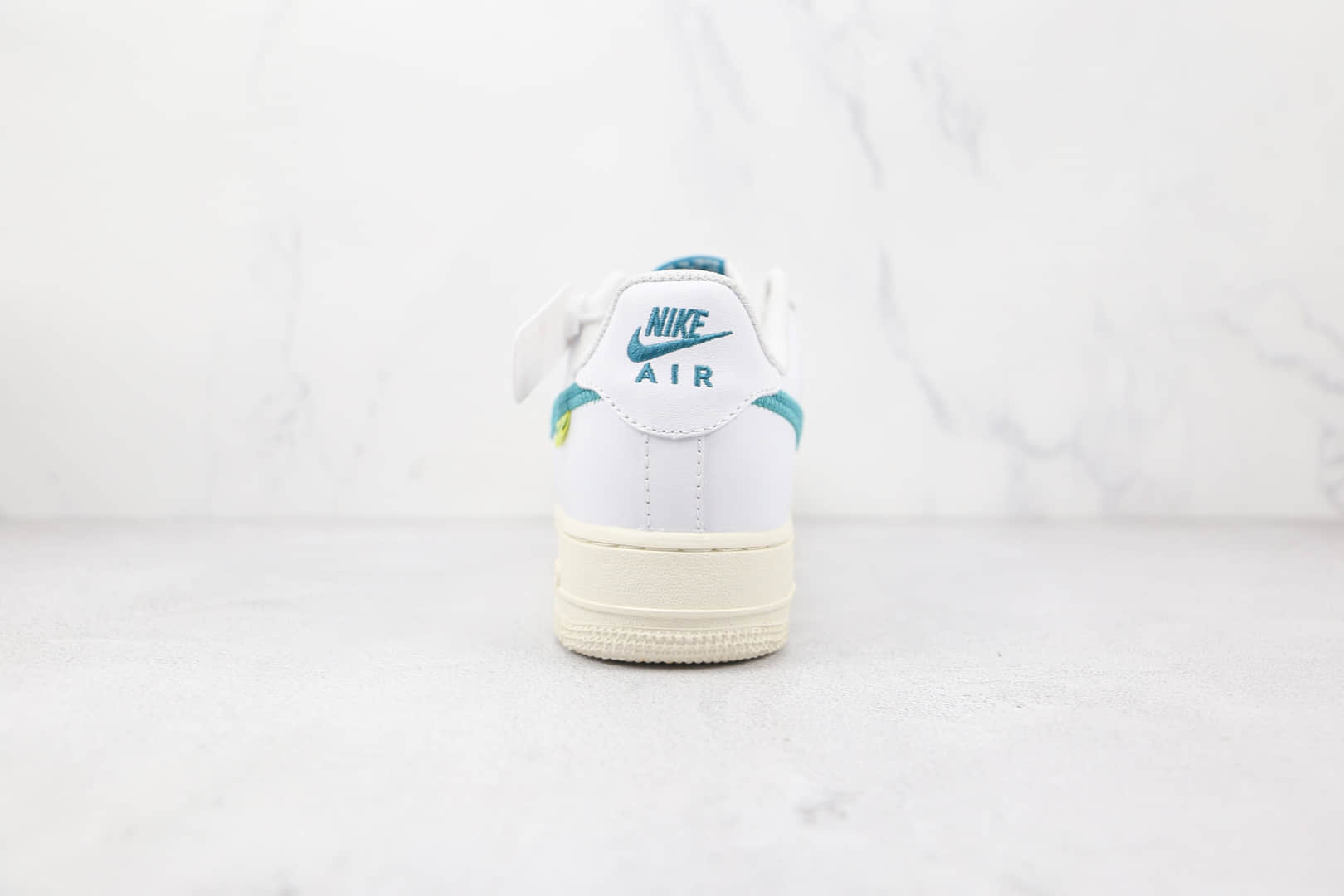 耐克Nike Air Force 1纯原版本低帮空军一号白绿色板鞋内置气垫 货号：CT1998-106