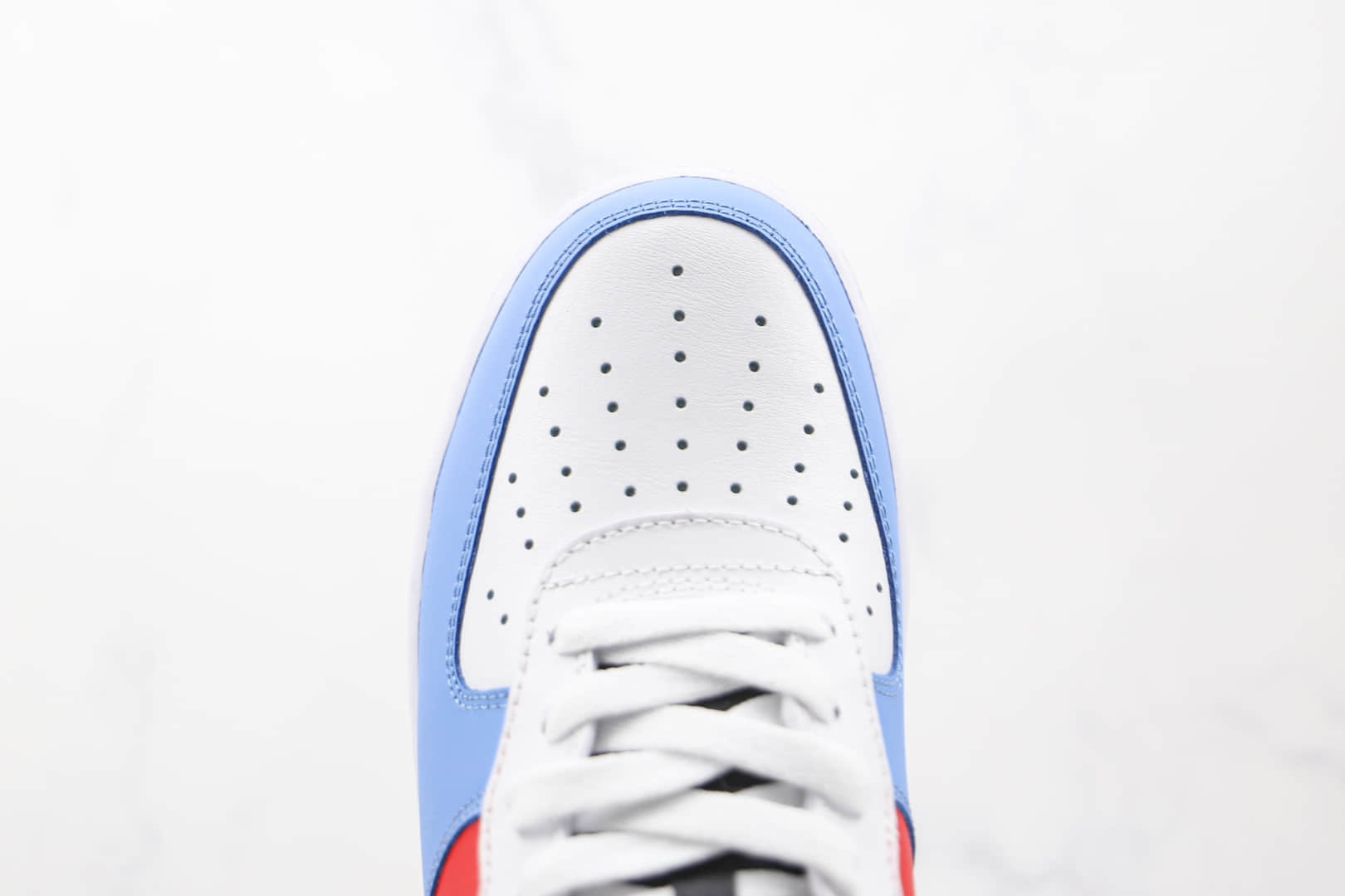 耐克Nike Air Force 1 x UNO联名款纯原版本低帮空军一号蓝红黑黄拼色彩虹配色板鞋内置气垫 货号：DC8887-100
