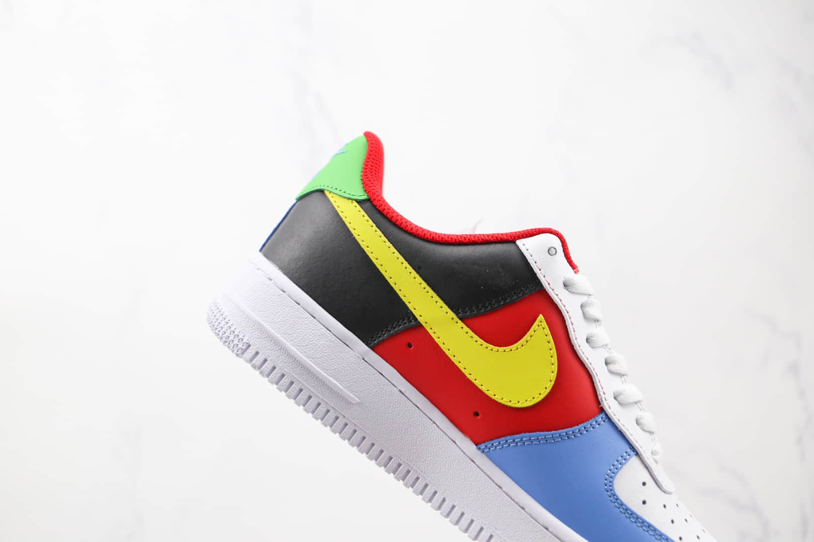 耐克Nike Air Force 1 x UNO联名款纯原版本低帮空军一号蓝红黑黄拼色彩虹配色板鞋内置气垫 货号：DC8887-100