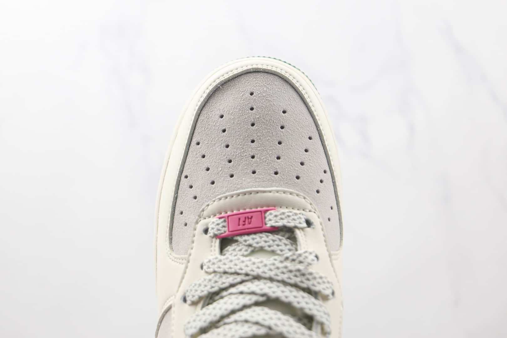 耐克Nike Air Force 1‘07 Mid纯原版本中帮空军一号麂皮米白色3M反光板鞋内置气垫 货号：GY3368-308