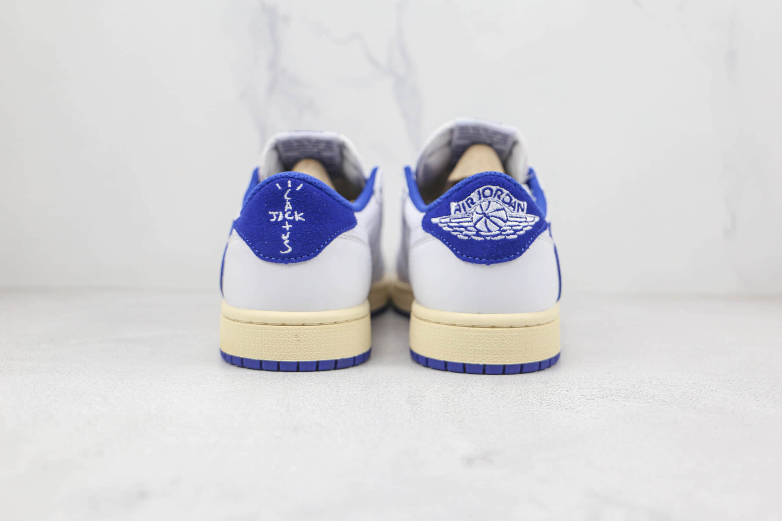 乔丹Air Jordan 1 Low OG SP White Blue x Travis Scott联名款纯原版本低帮AJ1白蓝倒勾板鞋原档案数据开发 货号：DM9868-218
