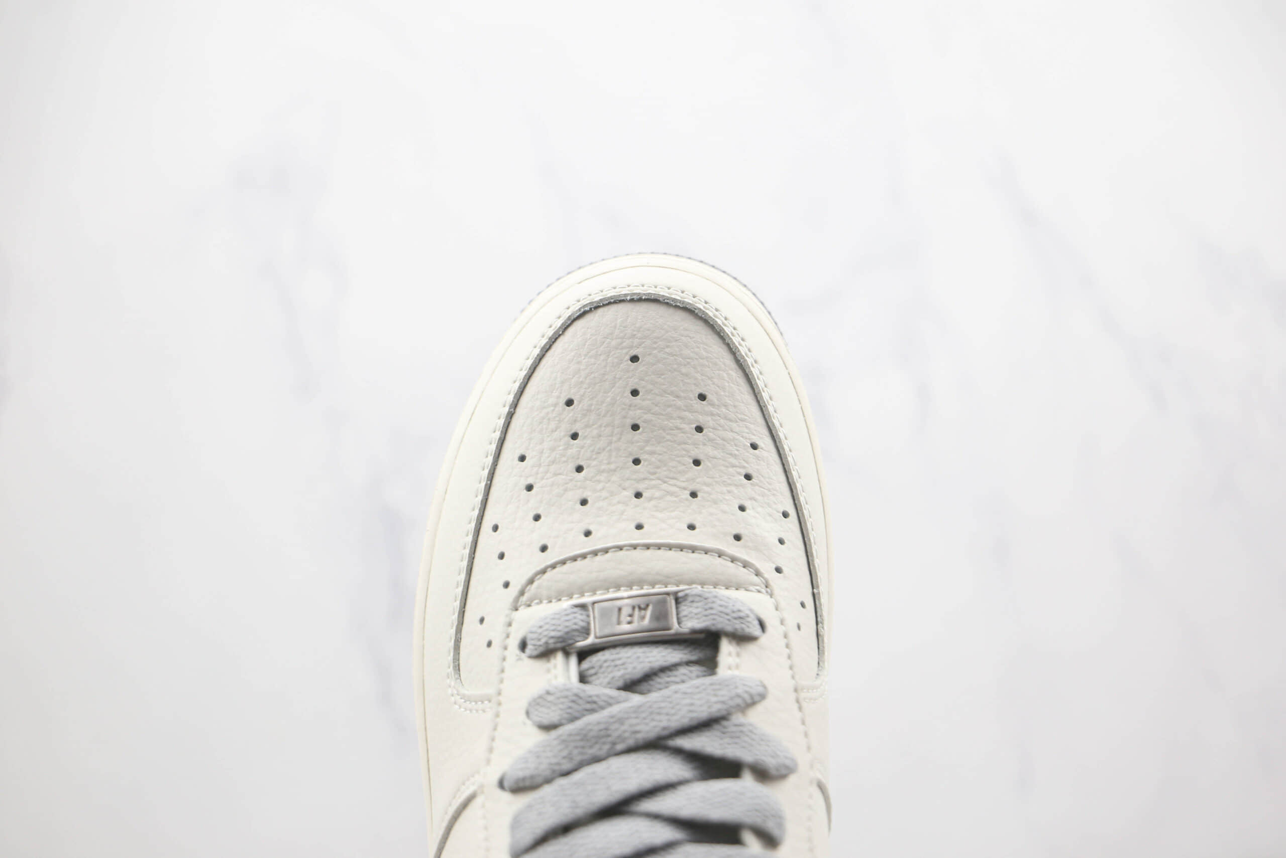 耐克Nike Air Force 1 07 Low纯原版本低帮空军一号白灰马克笔板鞋内置气垫 货号：NK6369-566