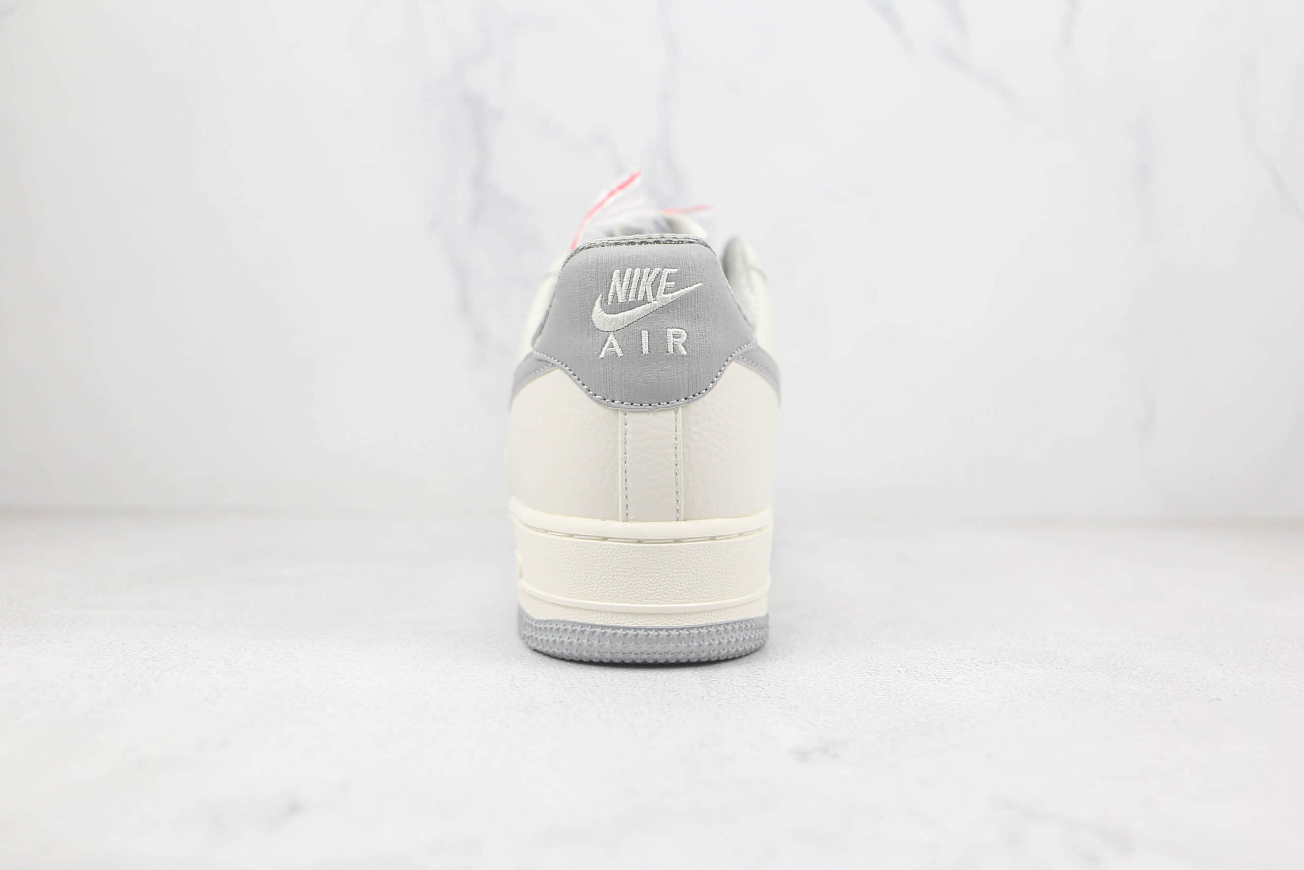 耐克Nike Air Force 1 07 Low纯原版本低帮空军一号白灰马克笔板鞋内置气垫 货号：NK6369-566