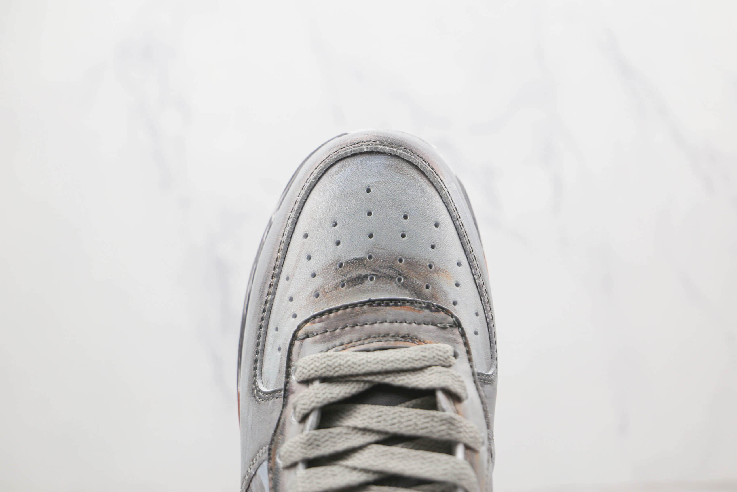 耐克Nike Air Force 1‘07纯原版本中帮空军一号灰色素描板鞋内置气垫 货号：CW7282-103