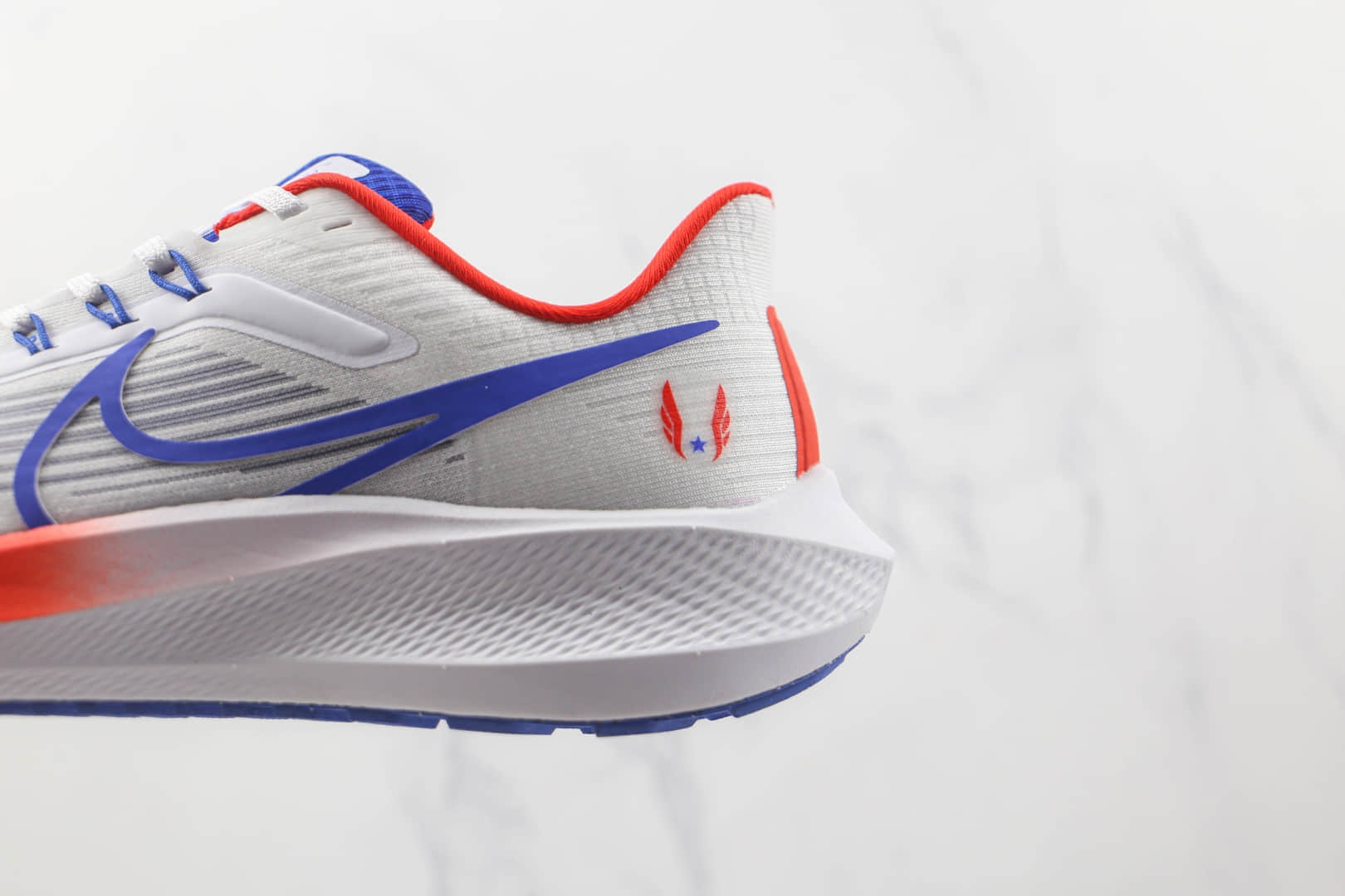 耐克Nike Air Zoom Pegasus纯原版本登月39代白蓝红色针织慢跑鞋原楦头纸板打造 货号：DQ7885-100