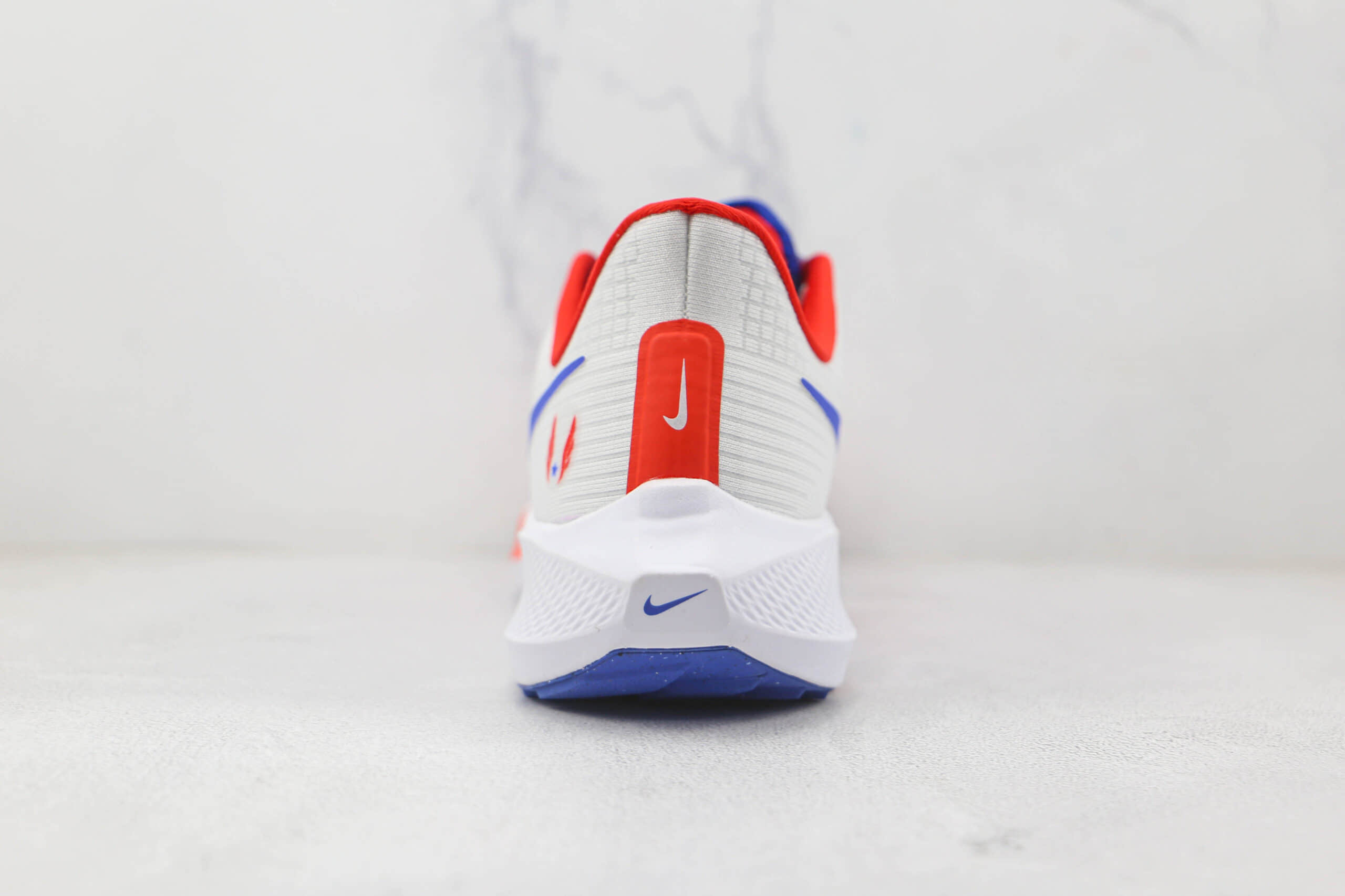 耐克Nike Air Zoom Pegasus纯原版本登月39代白蓝红色针织慢跑鞋原楦头纸板打造 货号：DQ7885-100