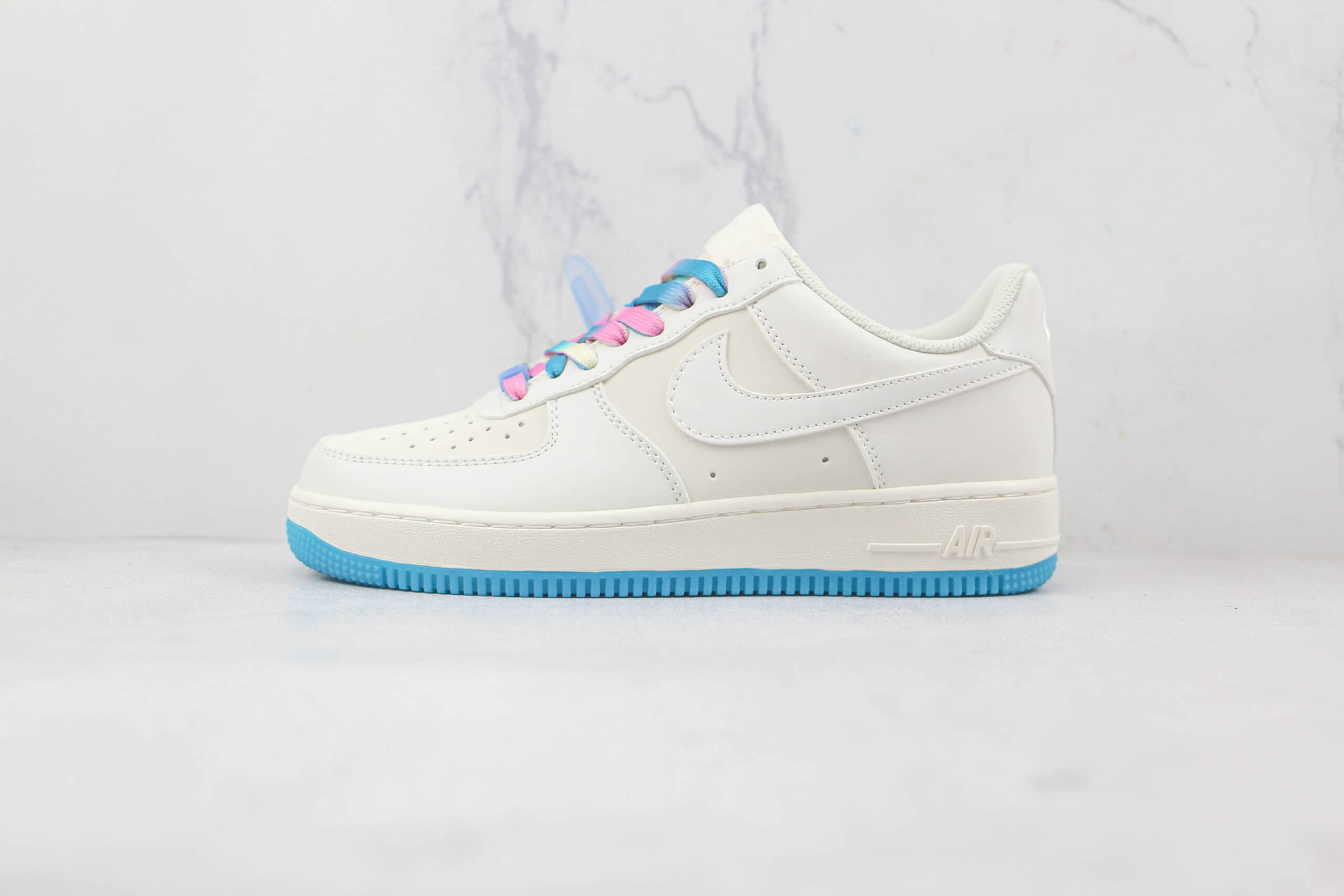 耐克Nike Air Force 1’07 Low纯原版本低帮空军一号变色龙板鞋内置气垫 货号：CH6696-326