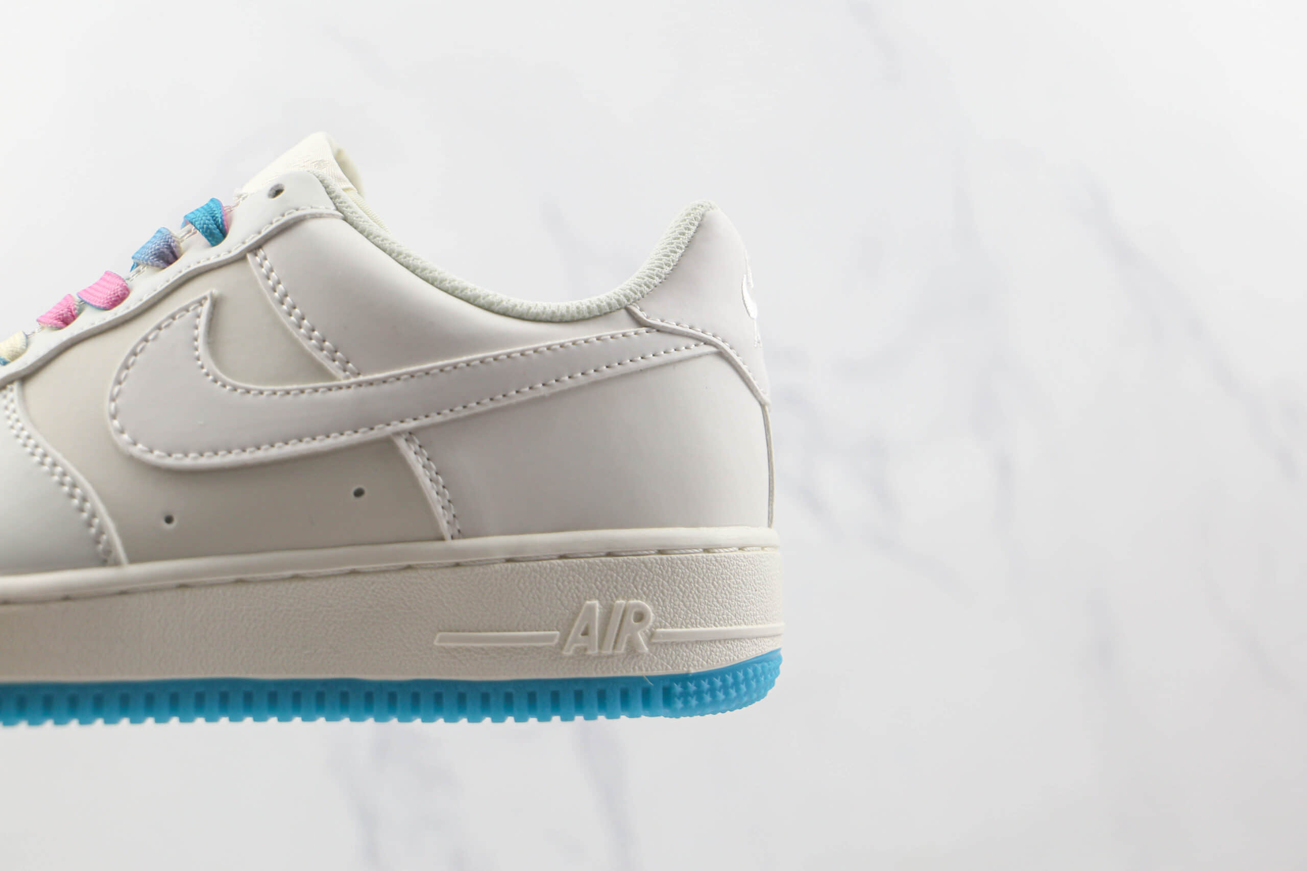 耐克Nike Air Force 1’07 Low纯原版本低帮空军一号变色龙板鞋内置气垫 货号：CH6696-326