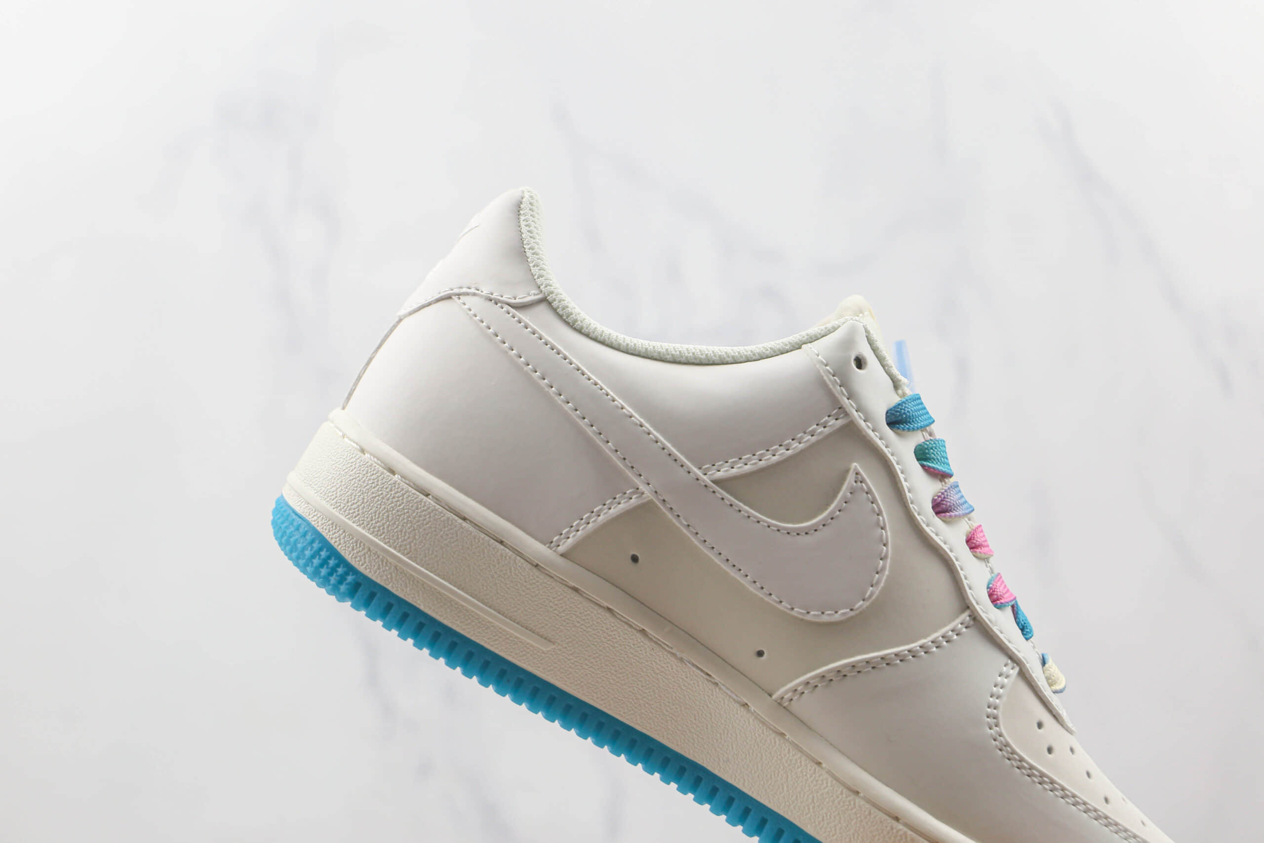 耐克Nike Air Force 1’07 Low纯原版本低帮空军一号变色龙板鞋内置气垫 货号：CH6696-326