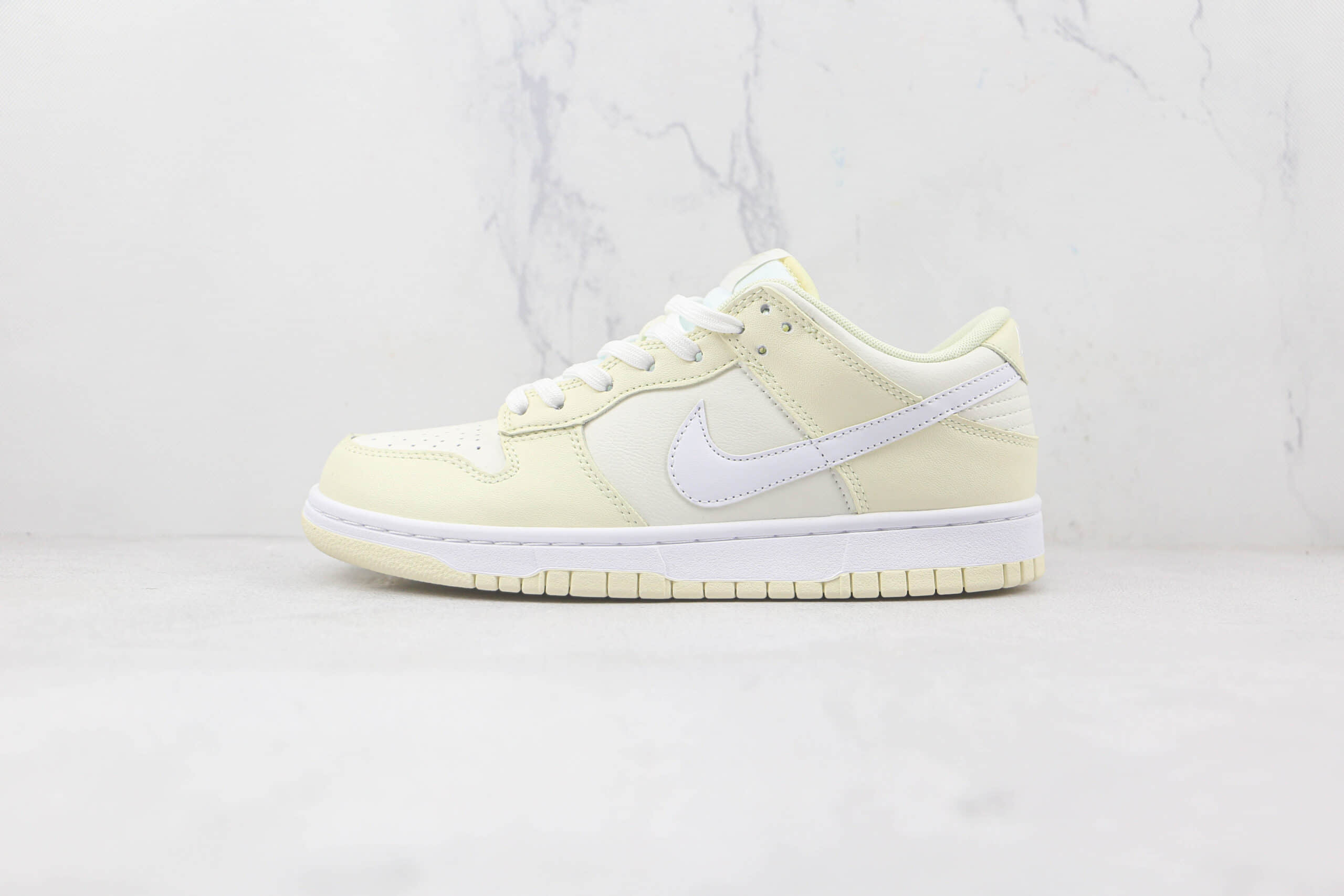 耐克Nike Dunk Low Coconut Milk纯原版本低帮DUNK椰奶配色板鞋原楦头纸板打造 货号：DJ6188-100
