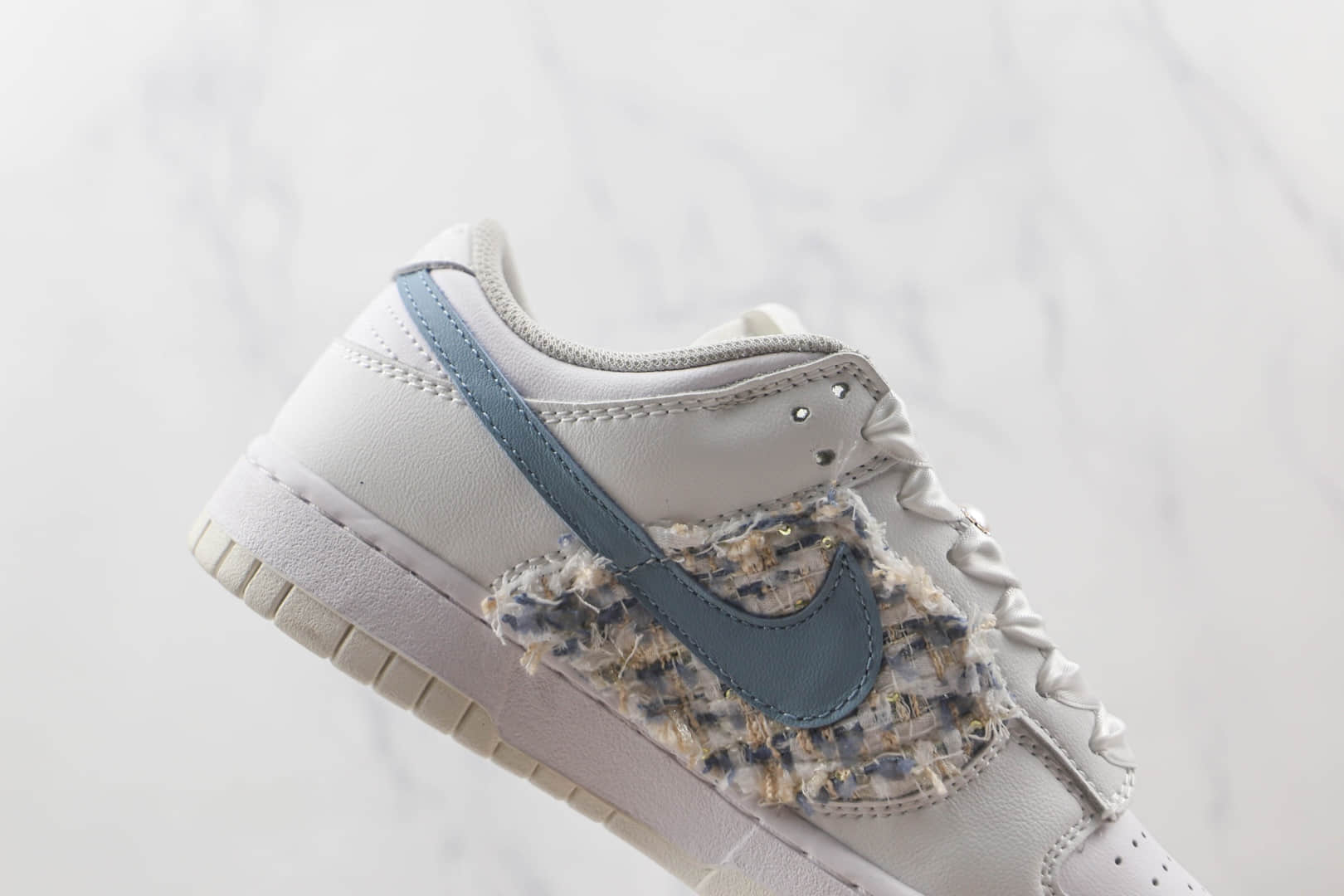 耐克Nike SB Zoom Dunk Low Pro纯原版本低帮SB DUNK小香风缝制宝石丝绸鞋带复古风白蓝定制板鞋内置气垫 货号：895969-160