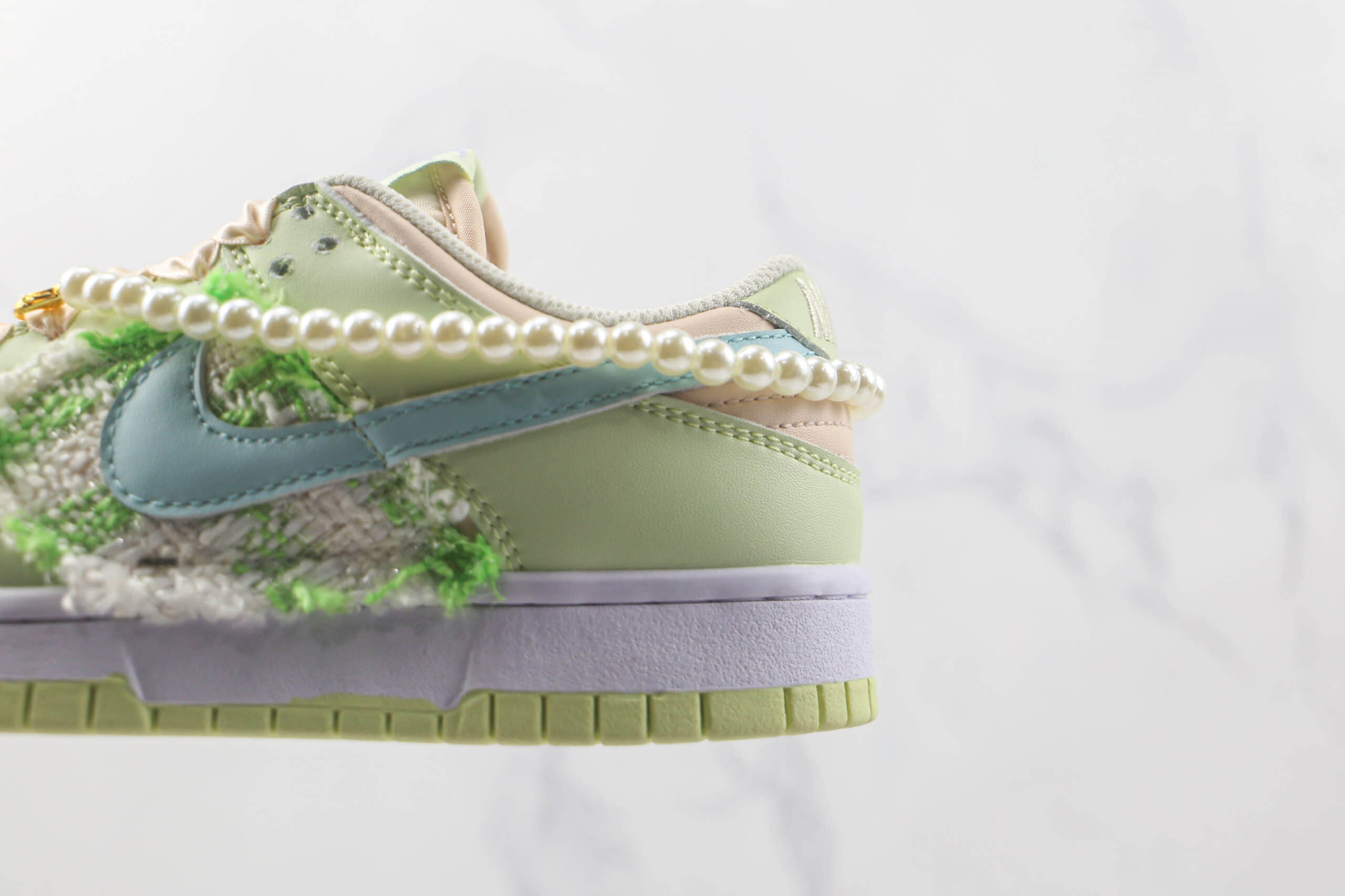 耐克Nike SB Zoom Dunk Low Pro纯原版本低帮SB DUNK小香风缝制宝石丝绸鞋带复古风板鞋内置气垫 货号：DD1593-600