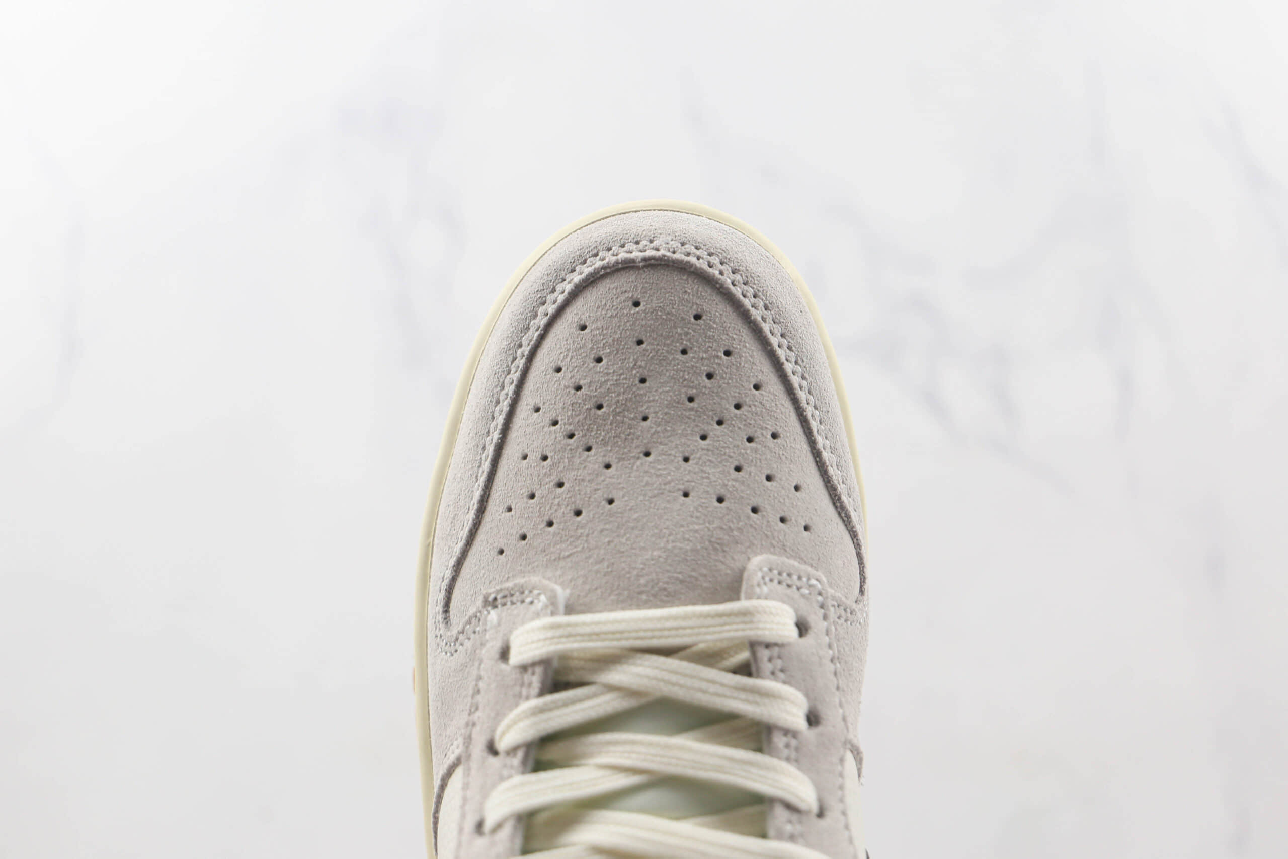 耐克Nike SB Dunk Low纯原版本低帮SB DUNK复古酒红灰配色板鞋原鞋开模一比一打造 货号：HC0808-200