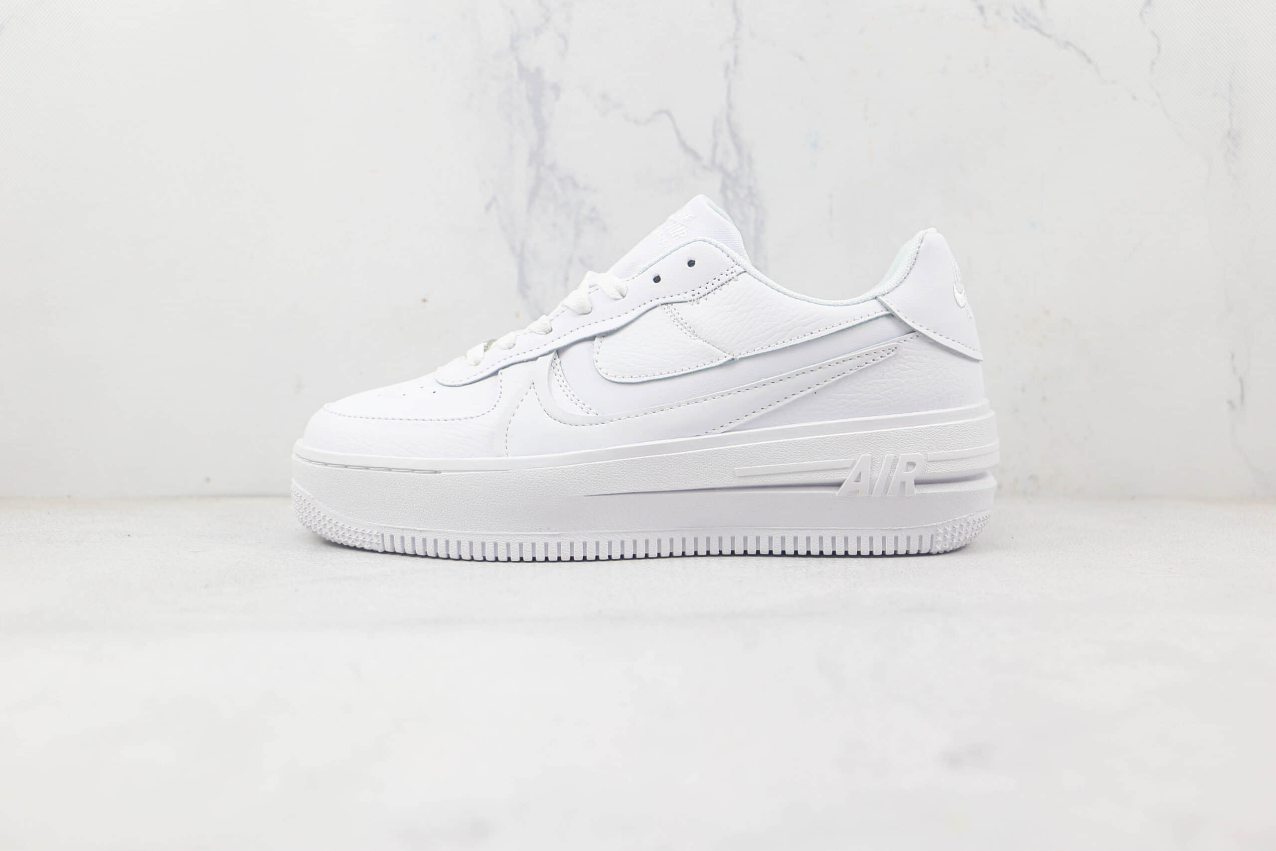 耐克Nike Air Force 1 07 Low纯原版本厚底空军一号纯白解构板鞋内置气垫 货号：DJ9946-100