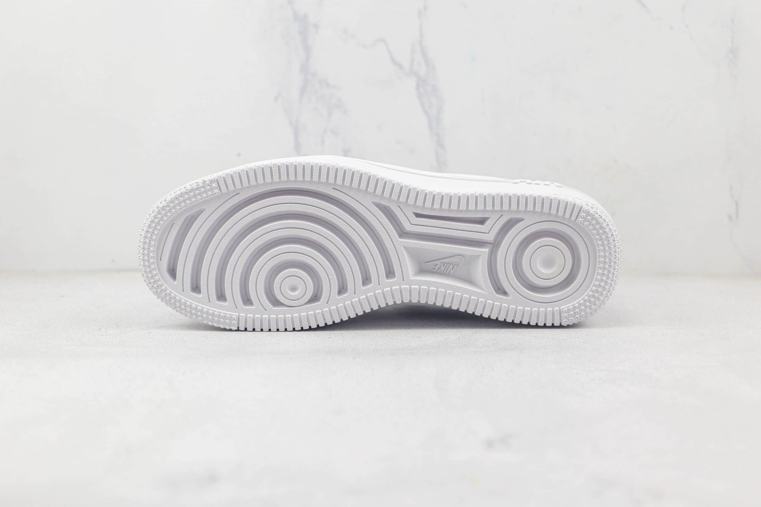 耐克Nike Air Force 1 07 Low纯原版本厚底空军一号纯白解构板鞋内置气垫 货号：DJ9946-100