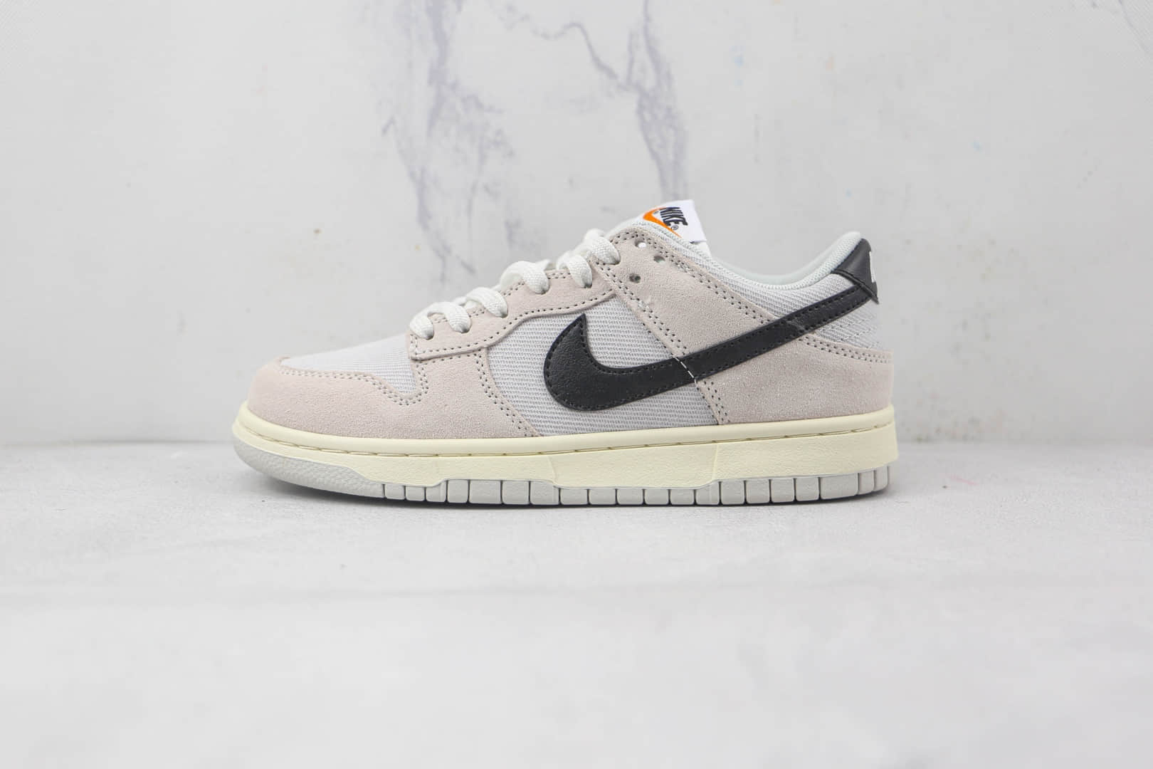 耐克Nike Dunk Low纯原版本白灰黑勾低帮SB DUNK板鞋原档案数据开发 货号：DO9776-001